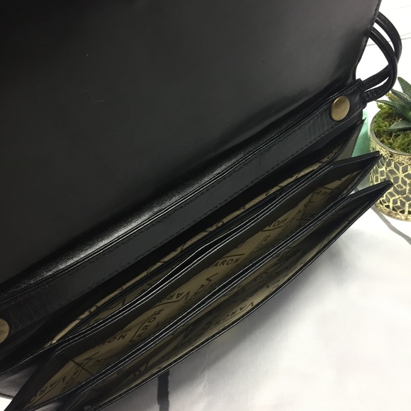 Vintage black leather folding clutch - Picture 7 of 8